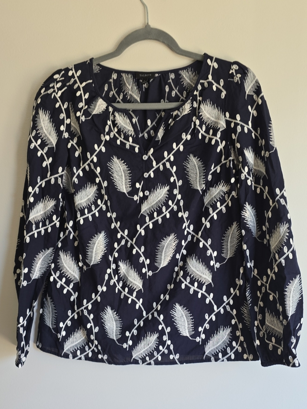 Talbots Navy Blouse with White Botanical Embroidery Sz S